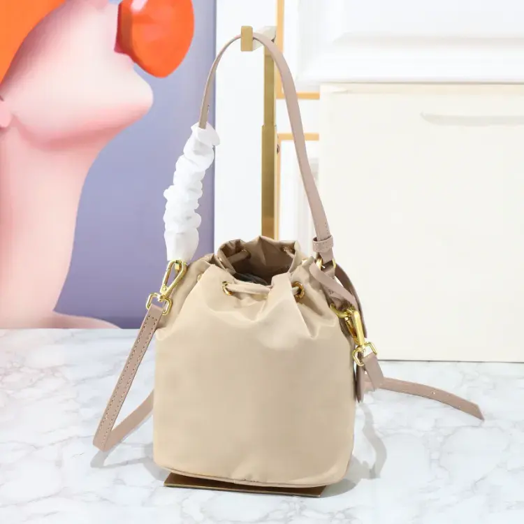 bucket bag